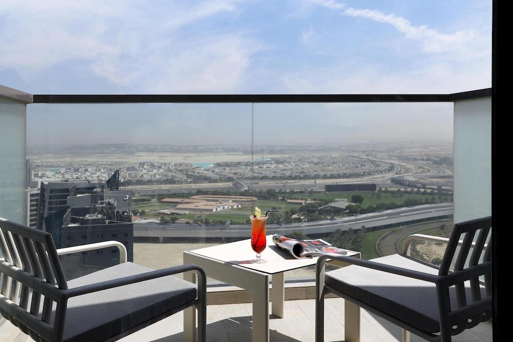 Апарт отель Millennium Atria Business Bay Дубай Экстерьер фото